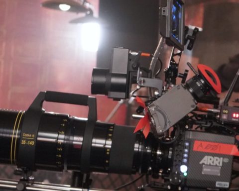 ALEXA Mini paired with the Cooke 35-140mm Anamorphic/i