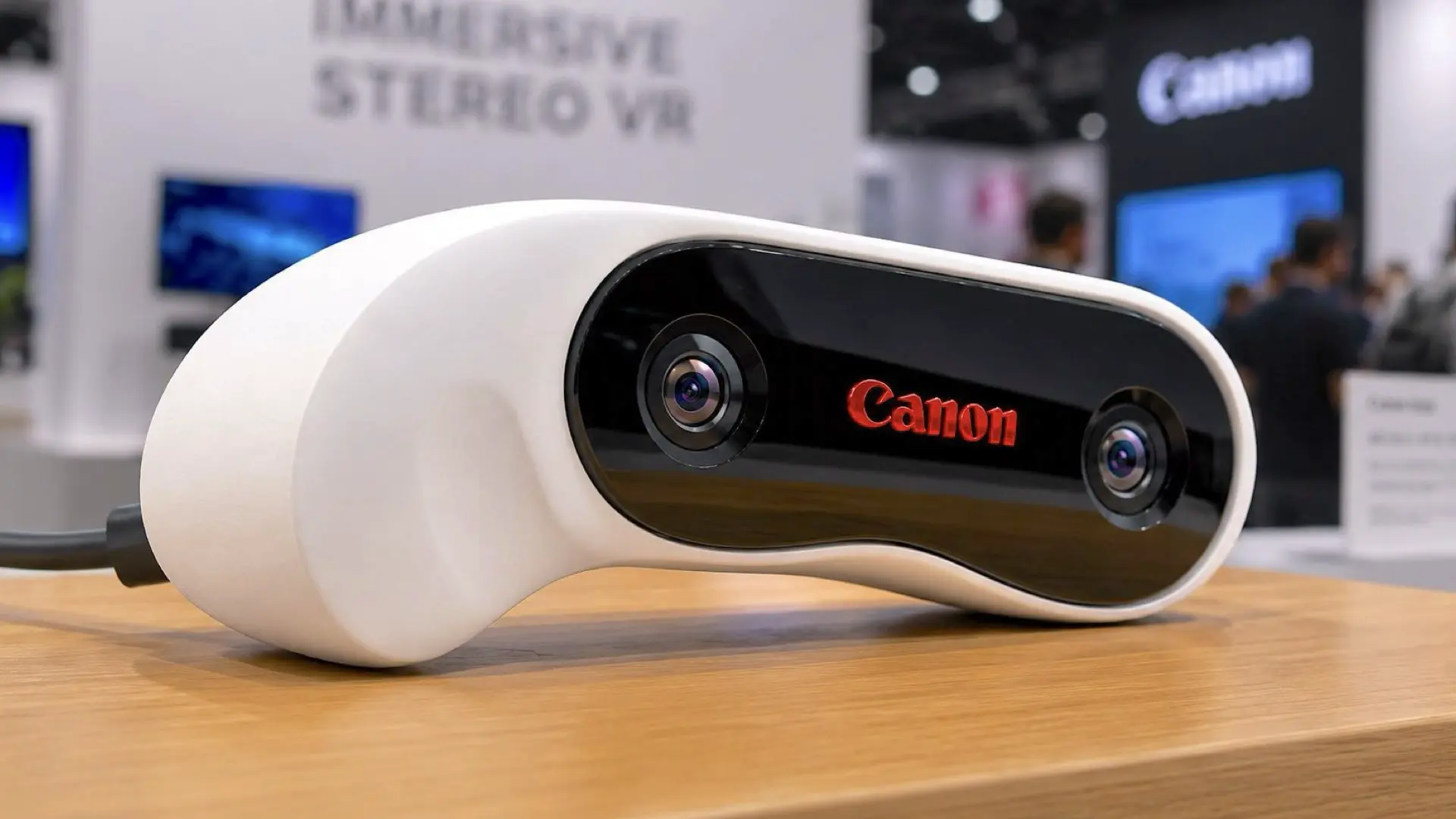 Canon Reveals Pocket-Size, High-Image-Quality MR Device Concept